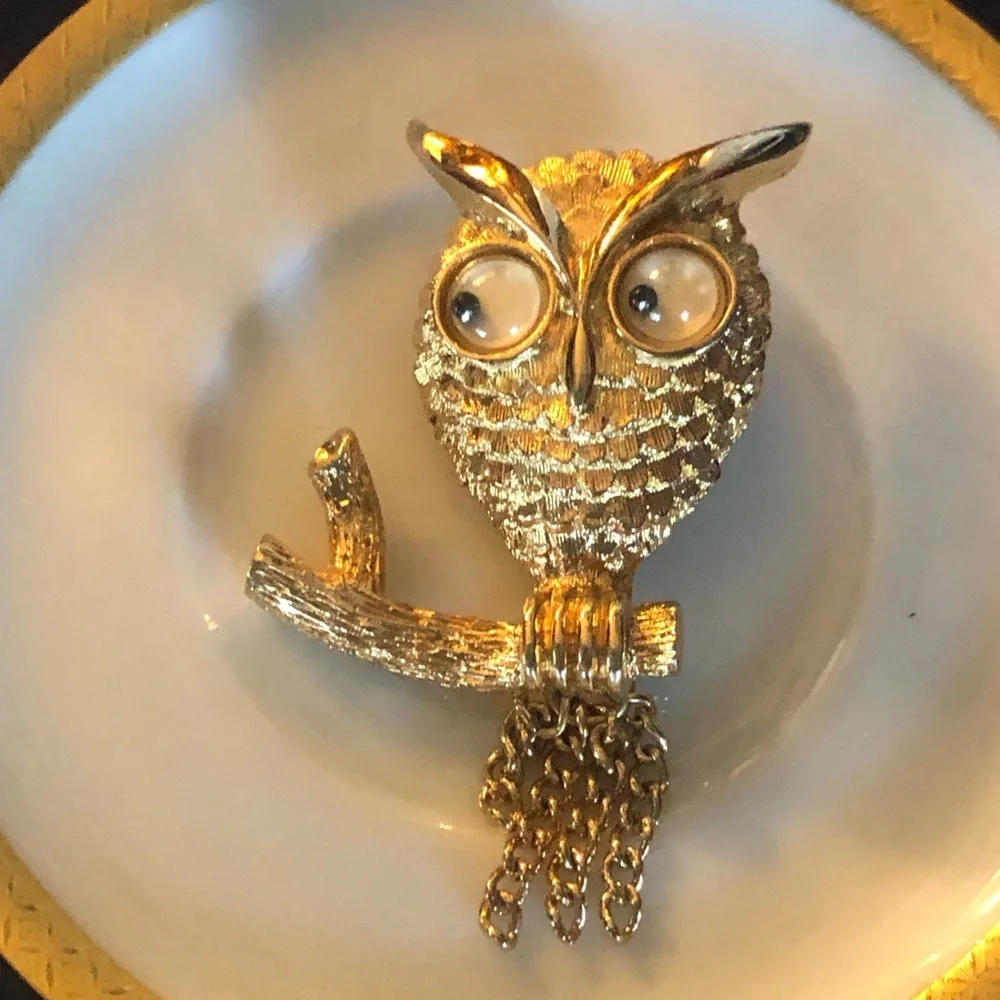 Retro 60's AVON OWL Brooch Pin w Googly Eyes